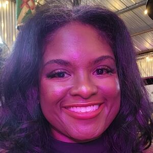 Meet your Posher, Mia